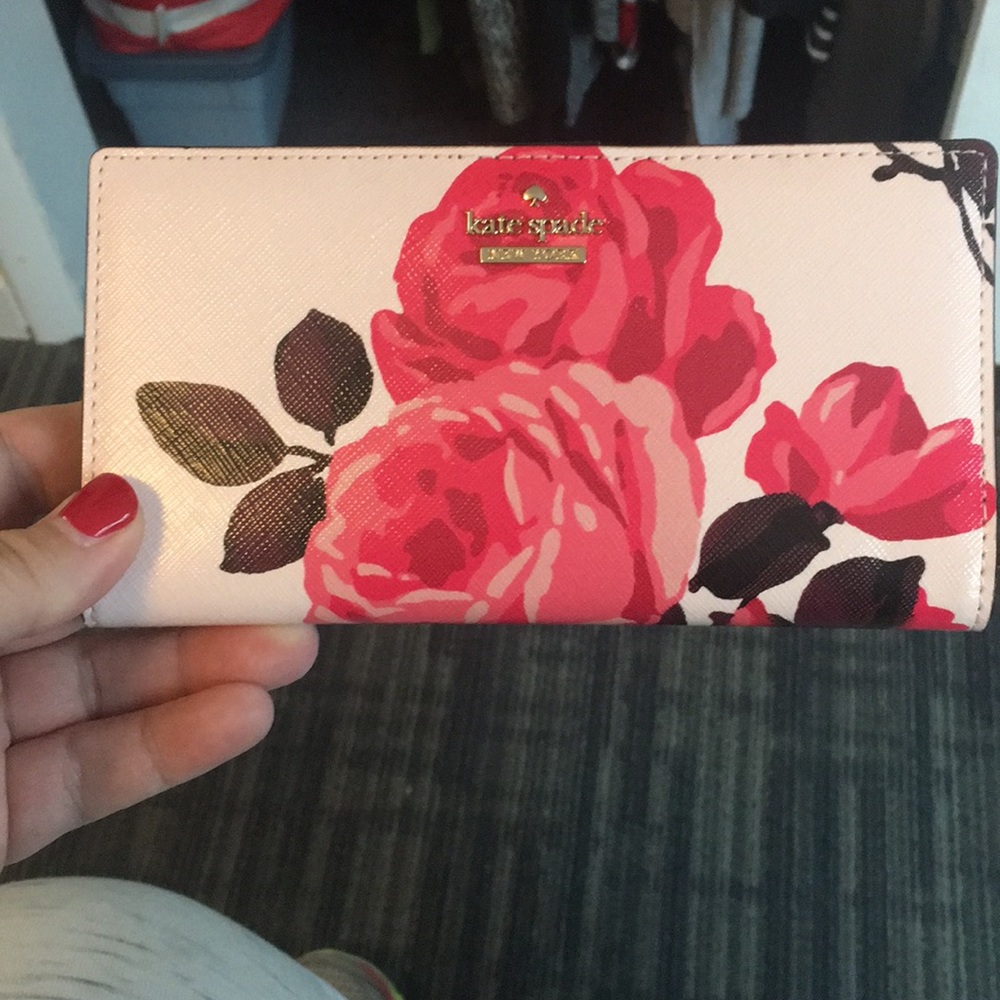 Kate Spade Cameron Street Roses Wallet